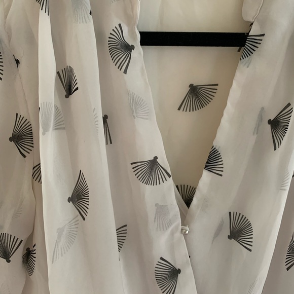 HM patterned blouse - Picture 3 of 3